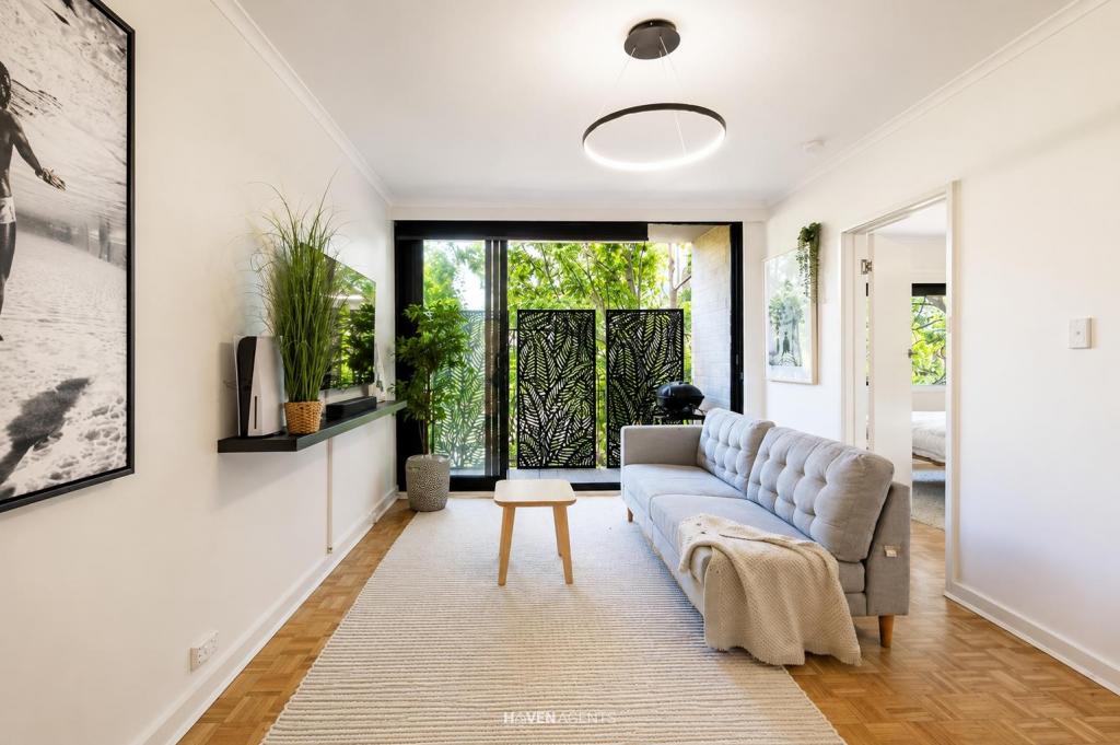 13/18 SELWYN AVE, ELWOOD, VIC 3184