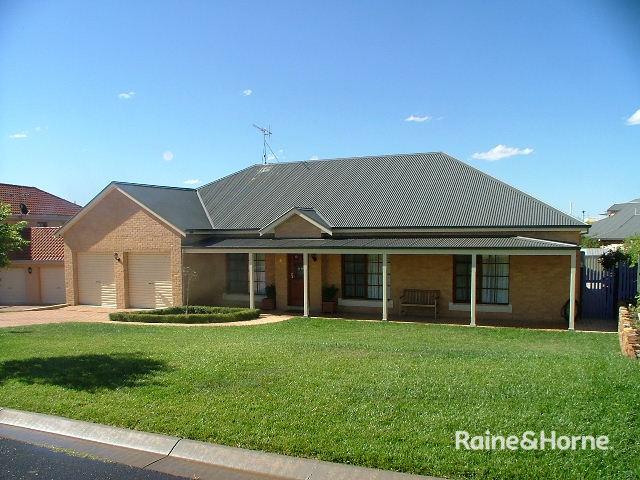 2 Honeysuckle Cl, Abercrombie, NSW 2795