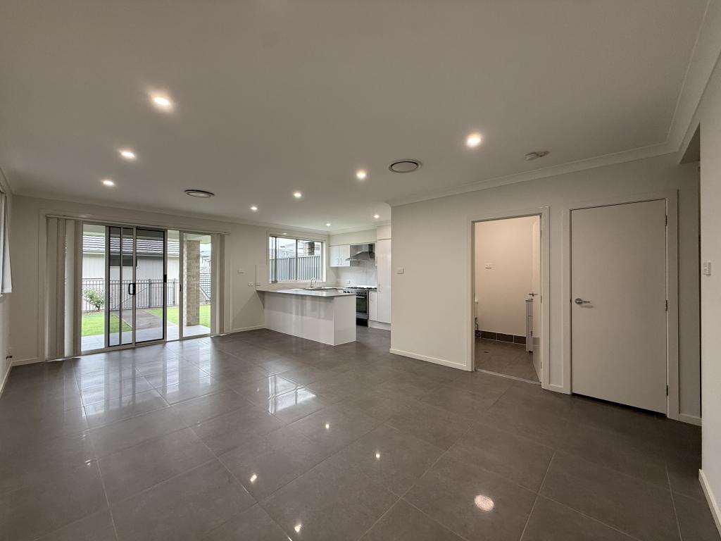 8 ARTHUR ALLEN DR, BARDIA, NSW 2565