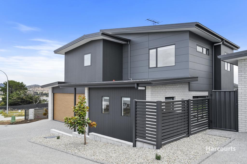 1 & 2/32 Sunningdale Cl, Midway Point, TAS 7171