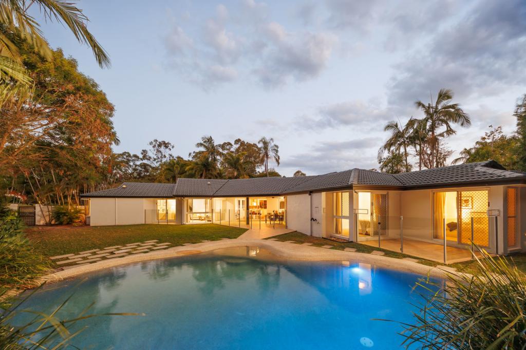 36 Tuckett St, Kenmore Hills, QLD 4069
