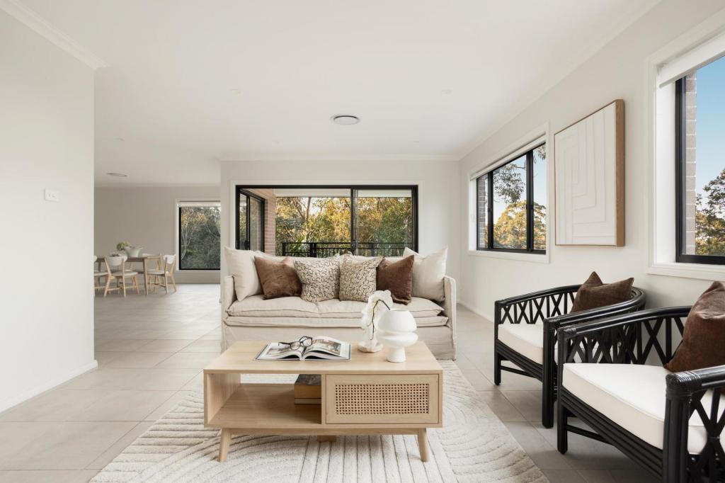 16 Alkira Cct, Narraweena, NSW 2099