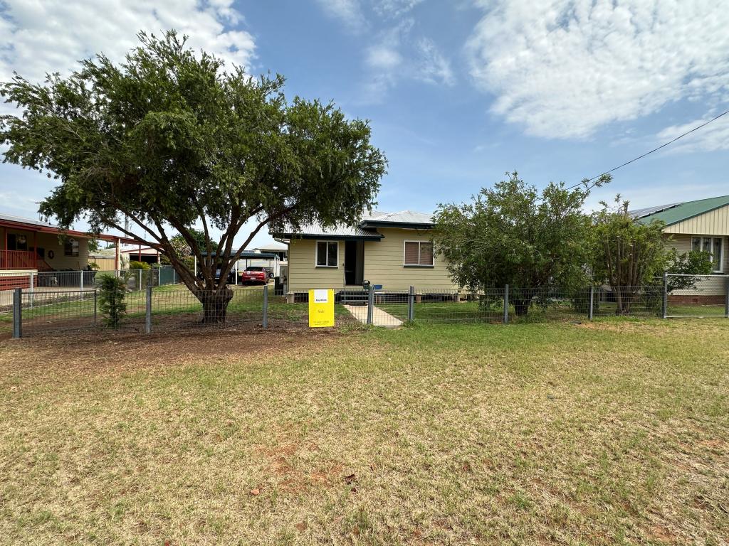 11 Chester St, Charleville, QLD 4470