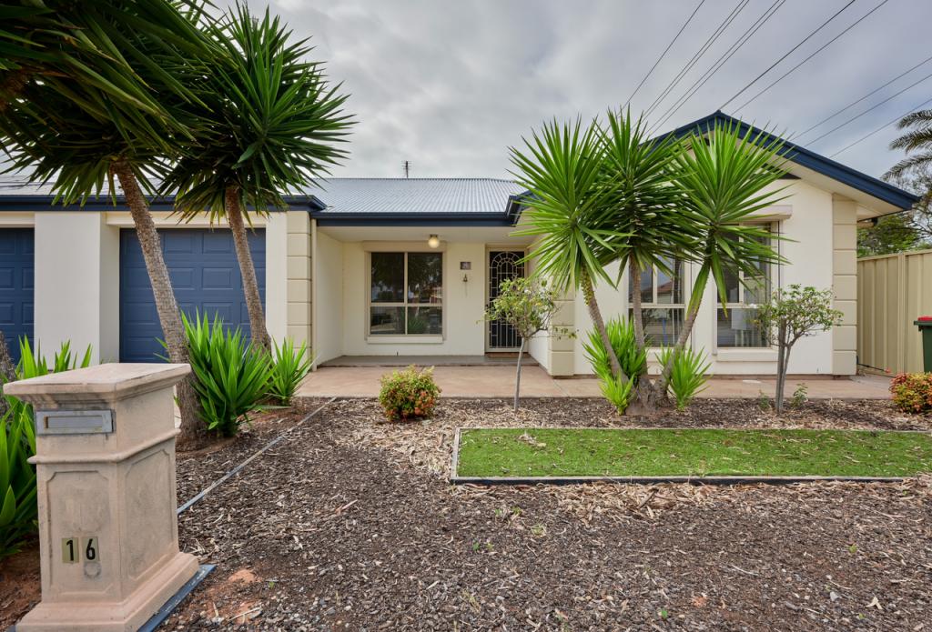 16 Peters St, Whyalla Playford, SA 5600