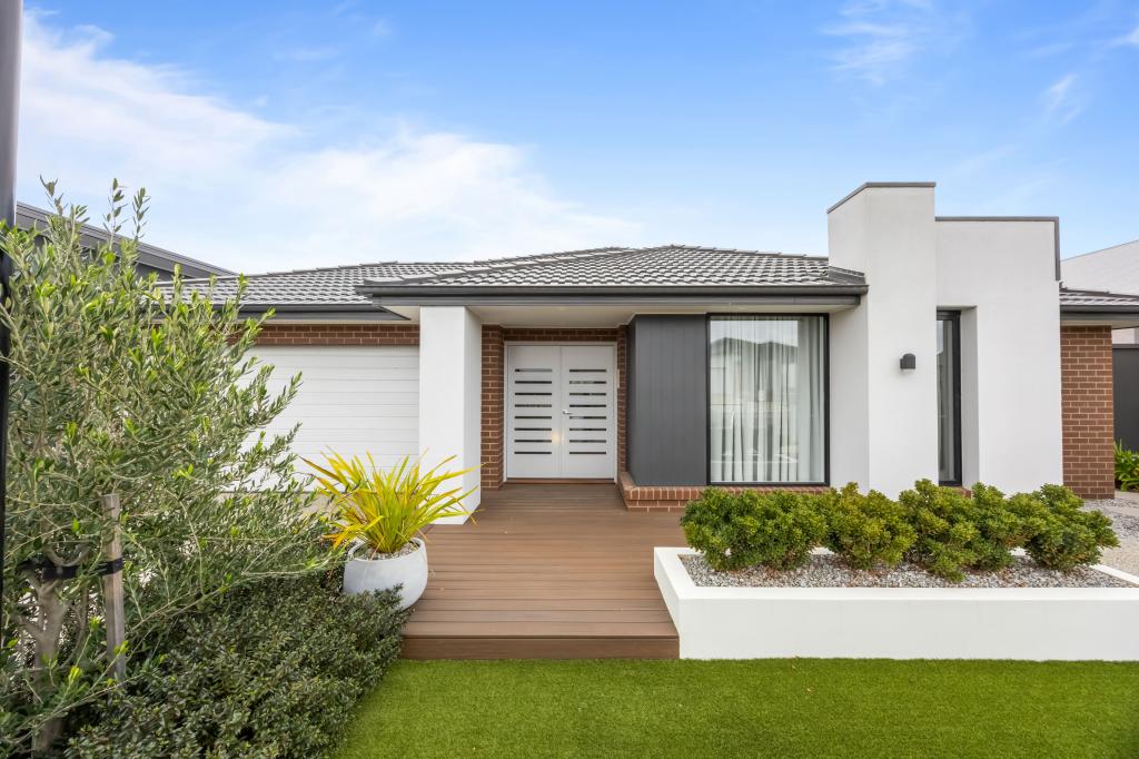 26 Blomeley Dr, Lucas, VIC 3350