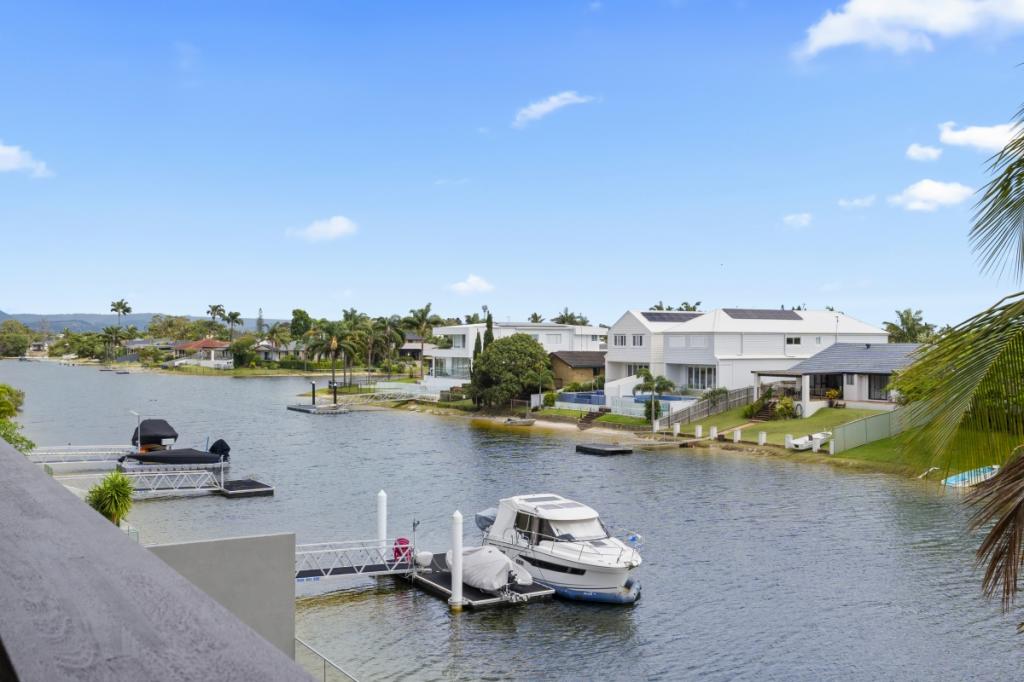 3 Rudder Ct, Mermaid Waters, QLD 4218