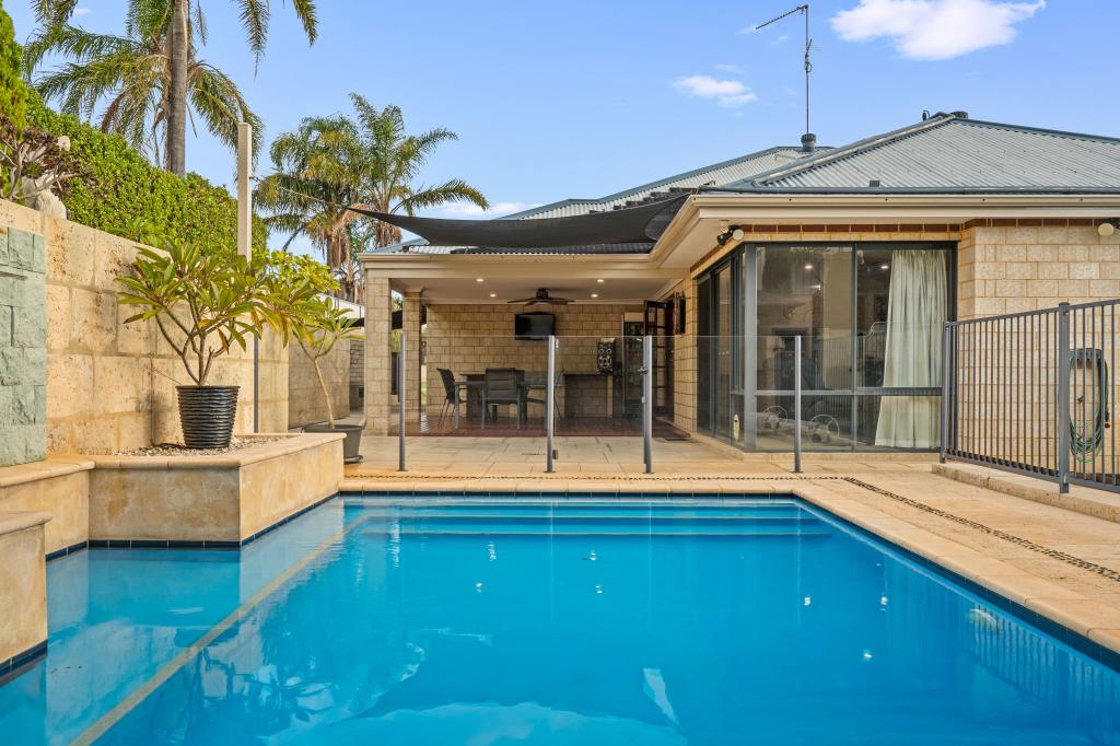 14 Magnolia Rise, Halls Head, WA 6210