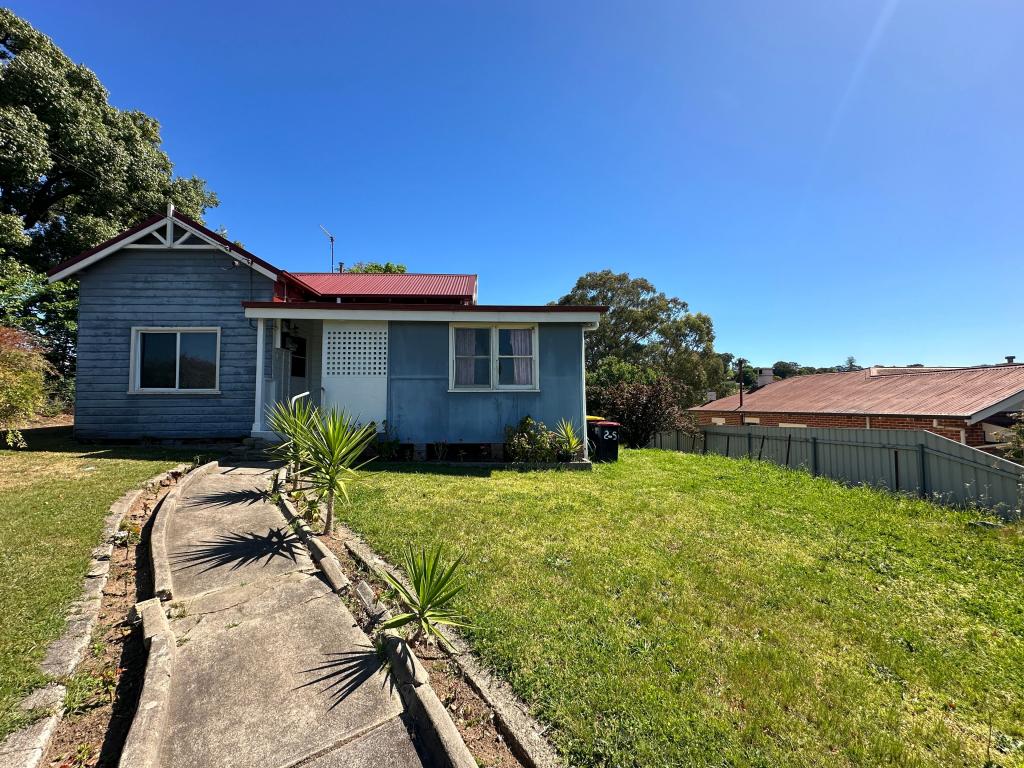 2/105 Simpson St, Tumut, NSW 2720