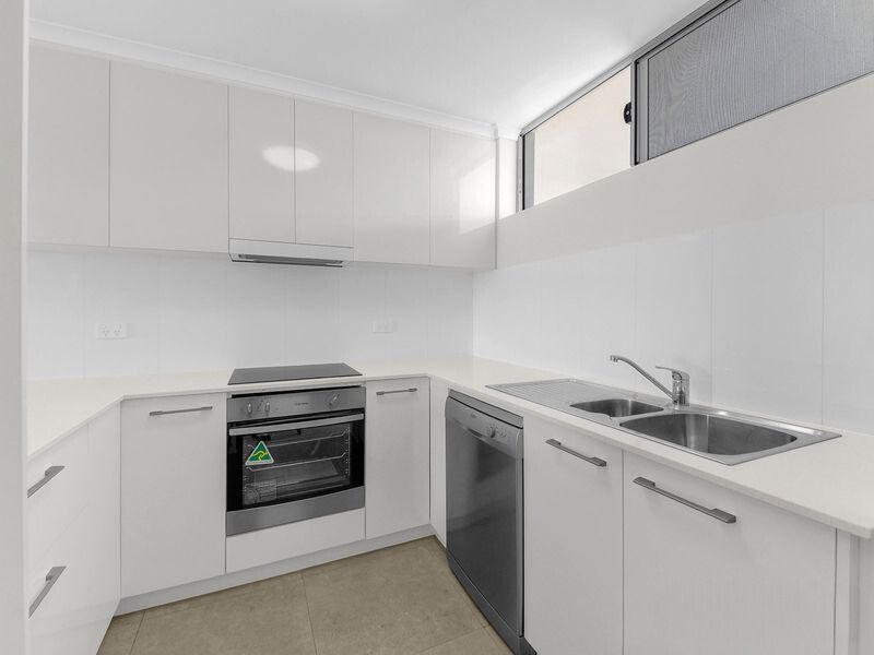 4/24 Dickens St, Norman Park, QLD 4170