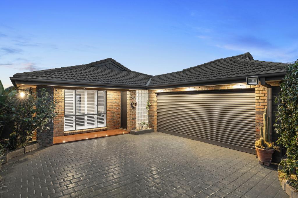 39 Balaclava Ave, Altona Meadows, VIC 3028