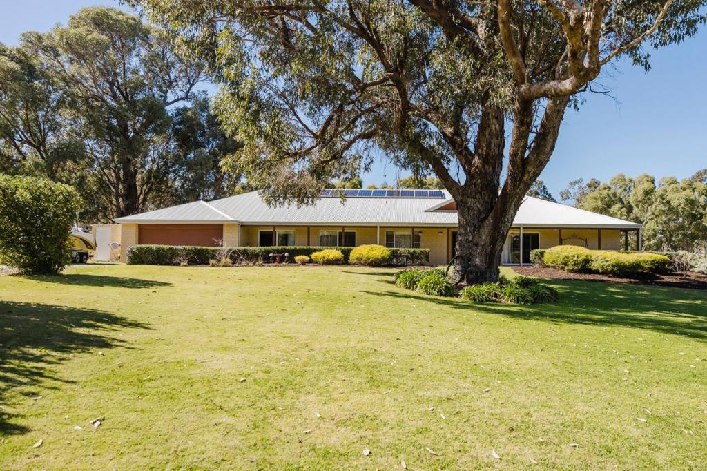 19 Cinnamon Mndr, Two Rocks, WA 6037