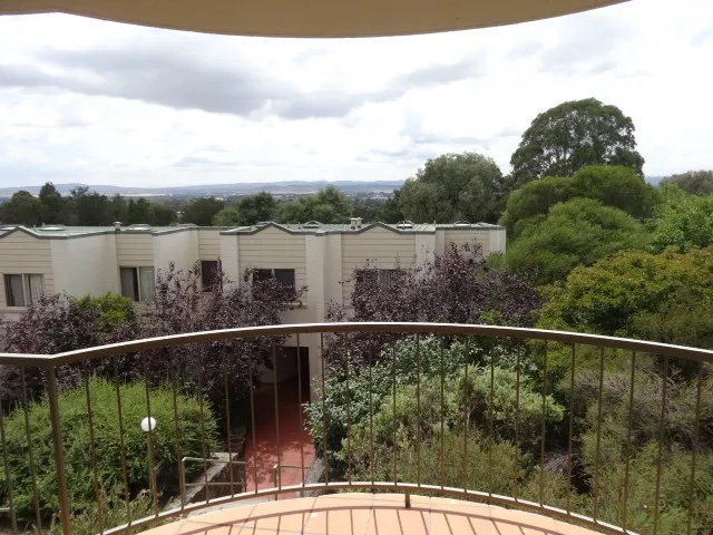19/41 Leahy Cl, Narrabundah, ACT 2604