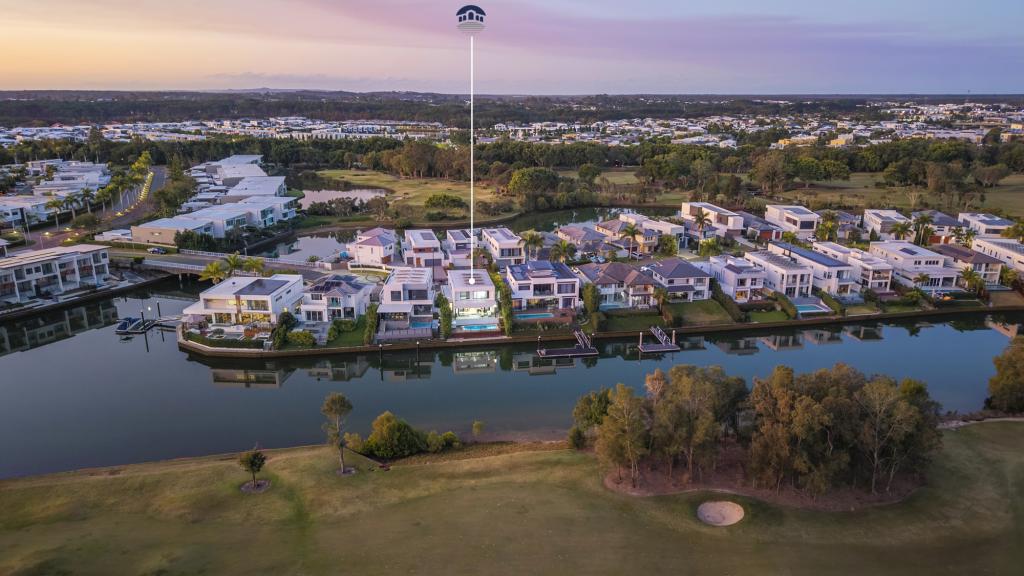 7604 FAIRWAY BVD, HOPE ISLAND, QLD 4212