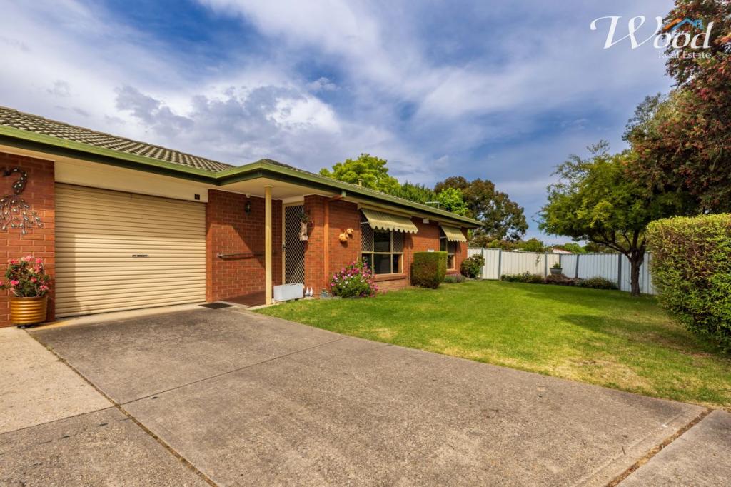 2/15 Neptune Dr, Lavington, NSW 2641