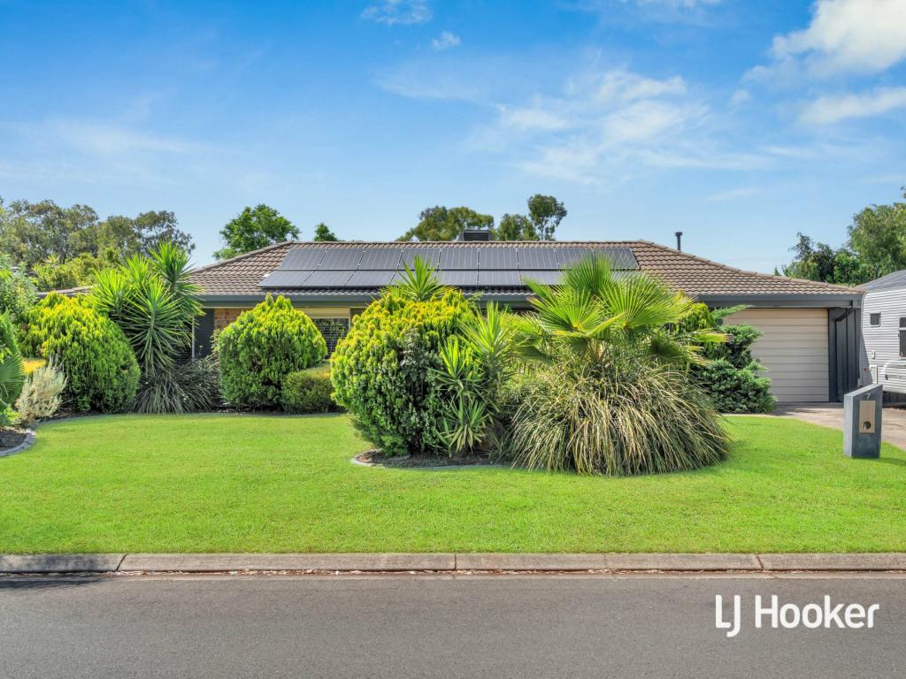 7 Duffield Dr, Pooraka, SA 5095
