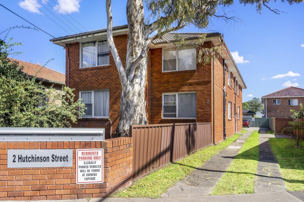 1/2 Hutchinson St, Granville, NSW 2142