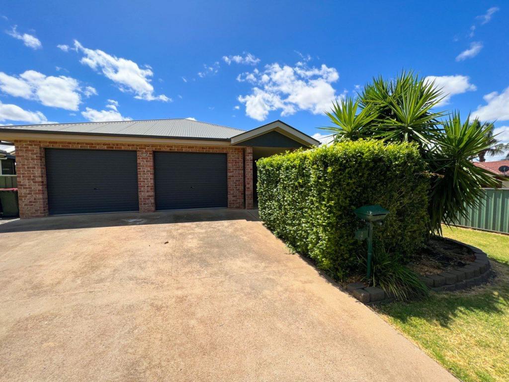 4 Alder Ave, Parkes, NSW 2870