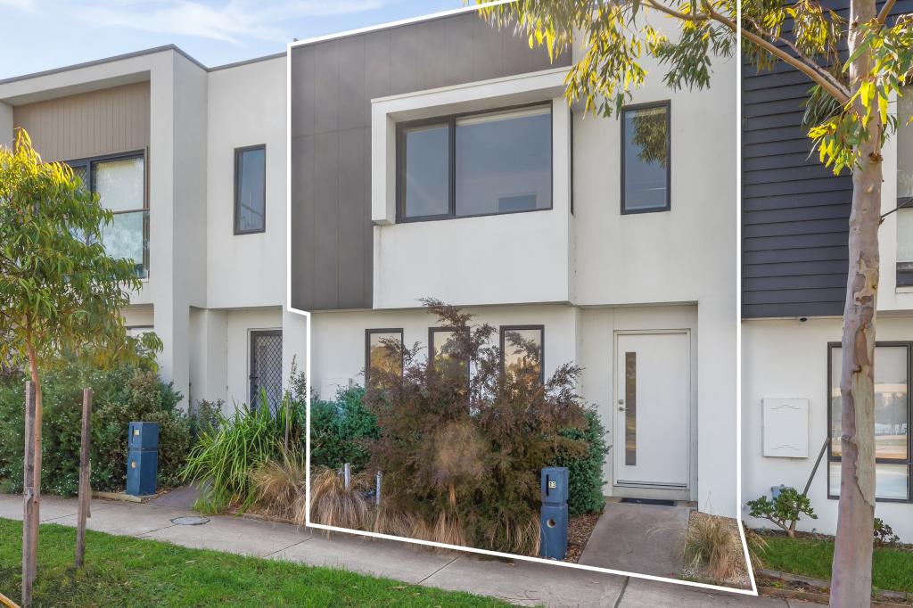 13 Parkfield Bvd, Charlemont, VIC 3217