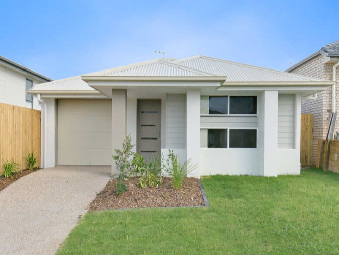 16 Calandra St, Redbank Plains, QLD 4301