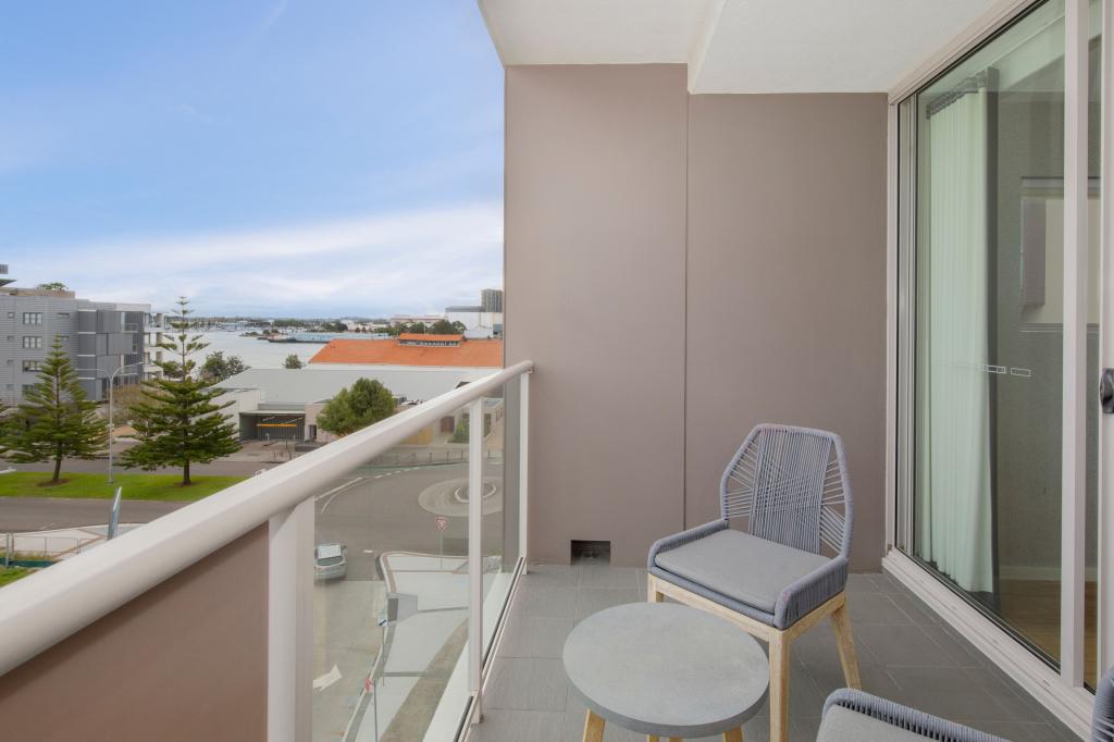 410/14 Honeysuckle Dr, Newcastle, NSW 2300