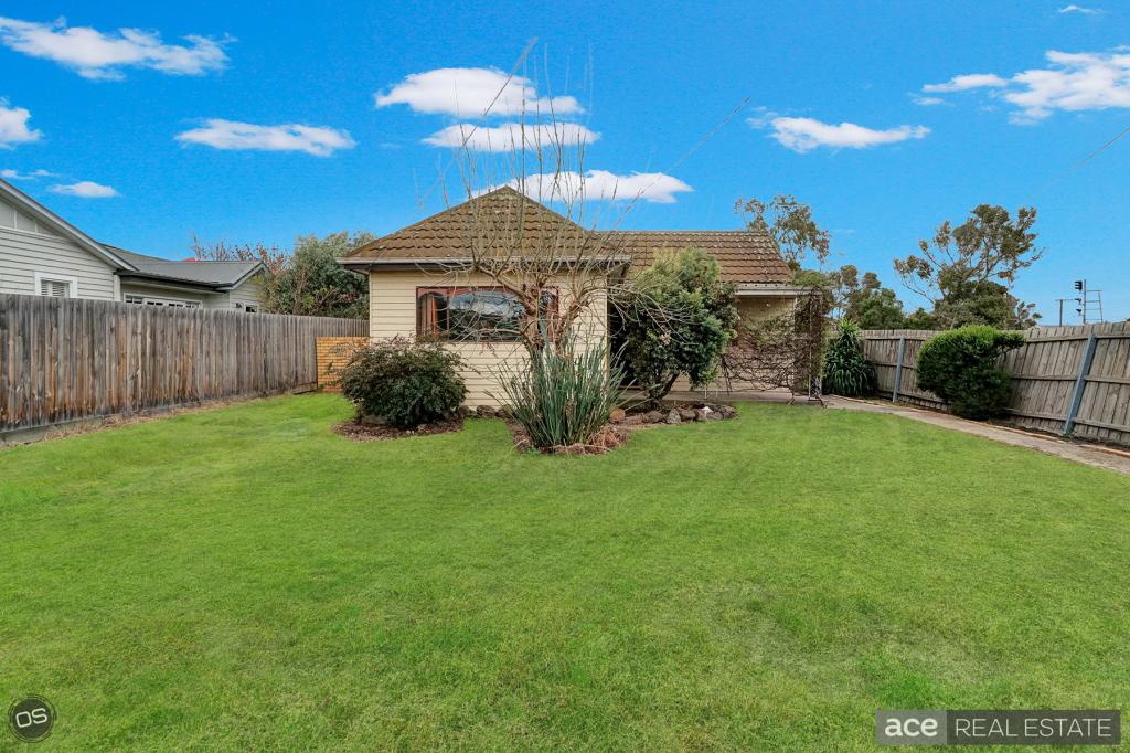 2 Brunel St, South Kingsville, VIC 3015