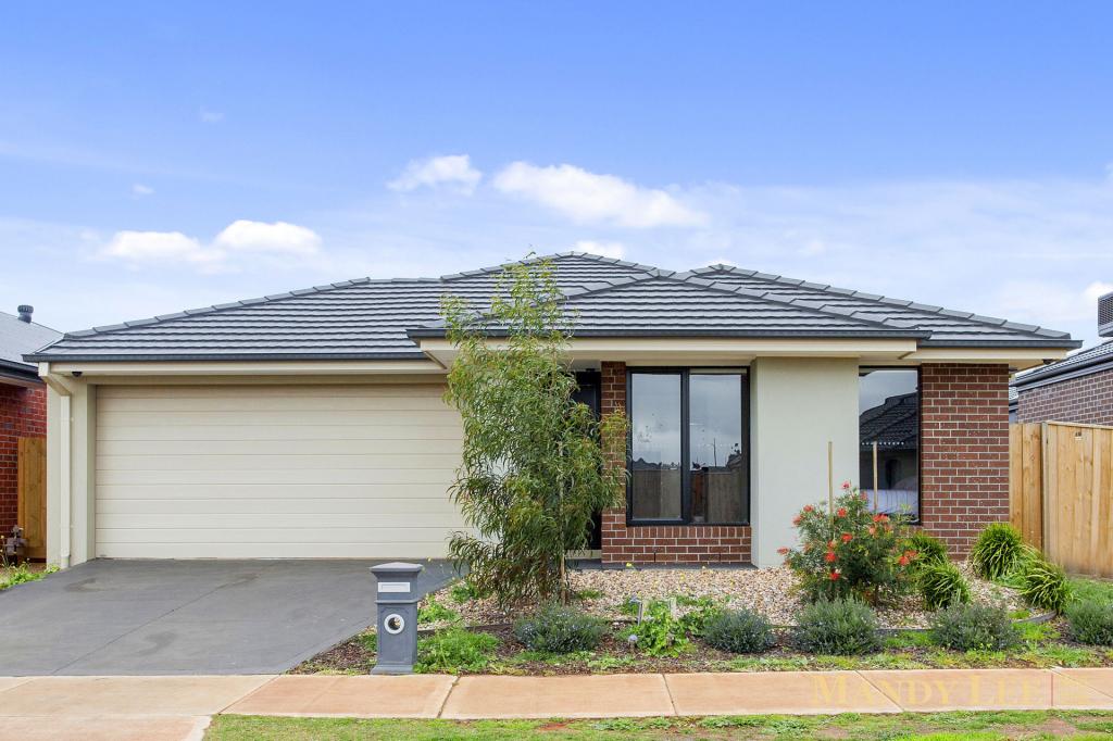 17 Bromley Cct, Thornhill Park, VIC 3335