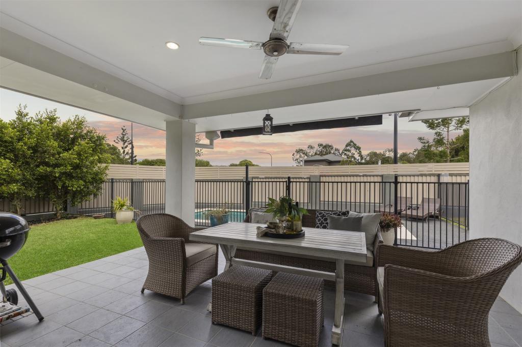 2 Lyrebird Cres, Upper Kedron, QLD 4055
