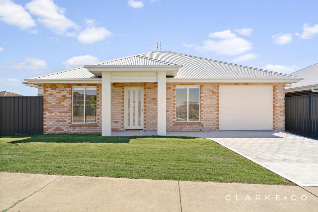 3/7 Waterworks Rd, Rutherford, NSW 2320