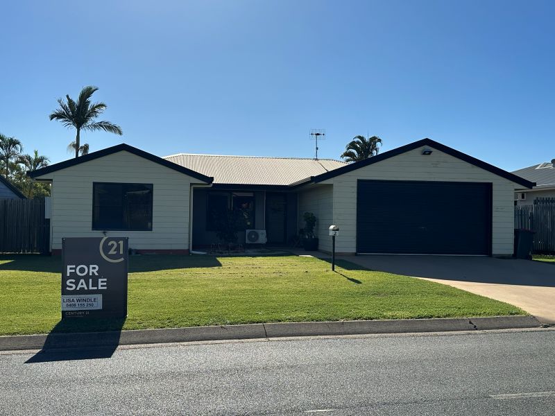 2 Savannah Dr, Moranbah, QLD 4744