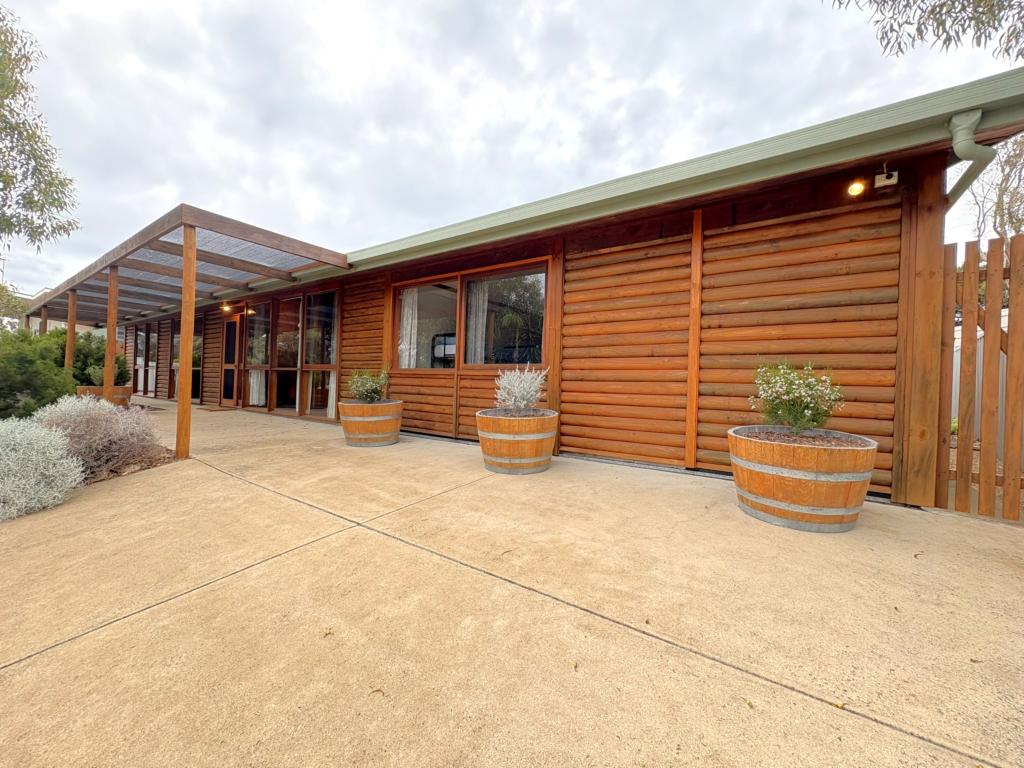 23 Osprey Dr, Marion Bay, SA 5575