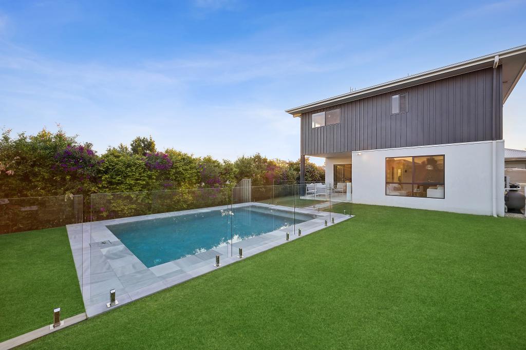 4 Sandpiper Pl, Peregian Springs, QLD 4573