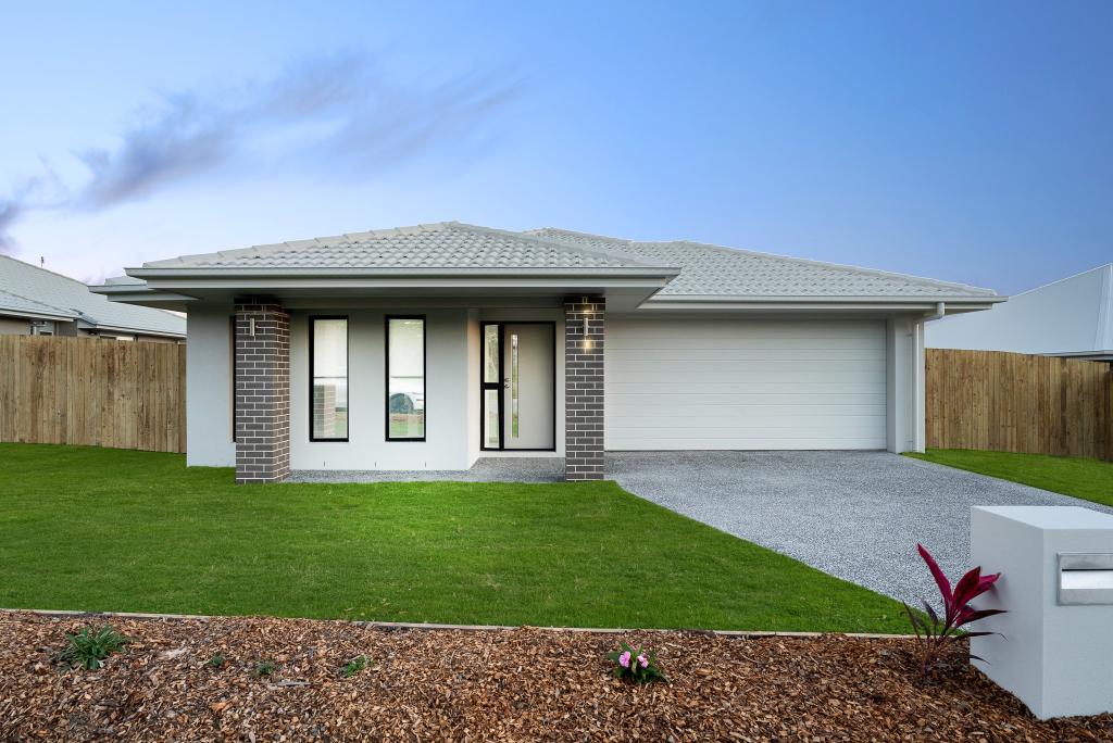 196 Christensen St, Nikenbah, QLD 4655