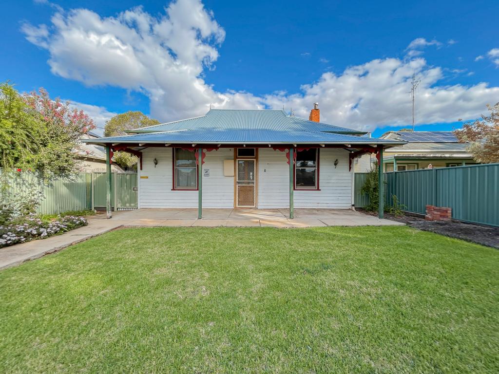 8 Scoresby St, Kerang, VIC 3579