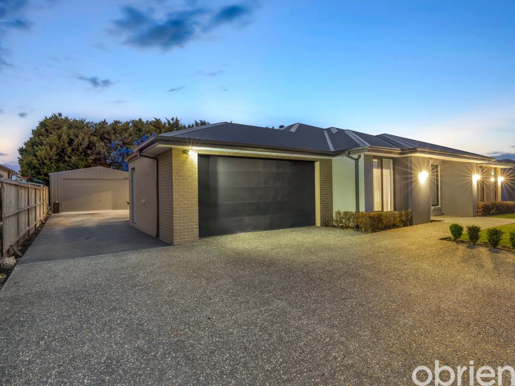 296 Riverwood Dr, Junction Village, VIC 3977
