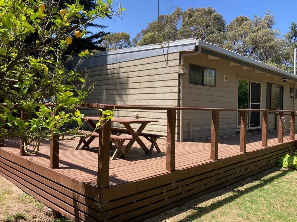 3-5 Donald St, Venus Bay, VIC 3956