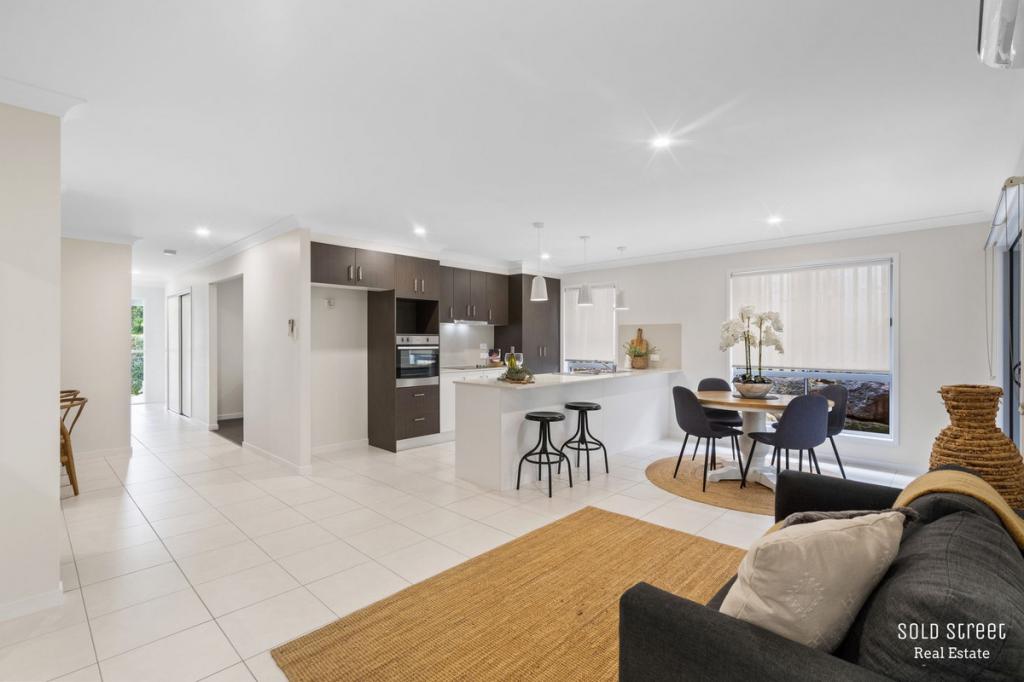 9 Hillstone Cres, Maudsland, QLD 4210