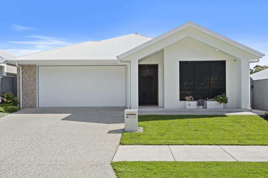 19 Kauri Bvd, Victoria Point, QLD 4165