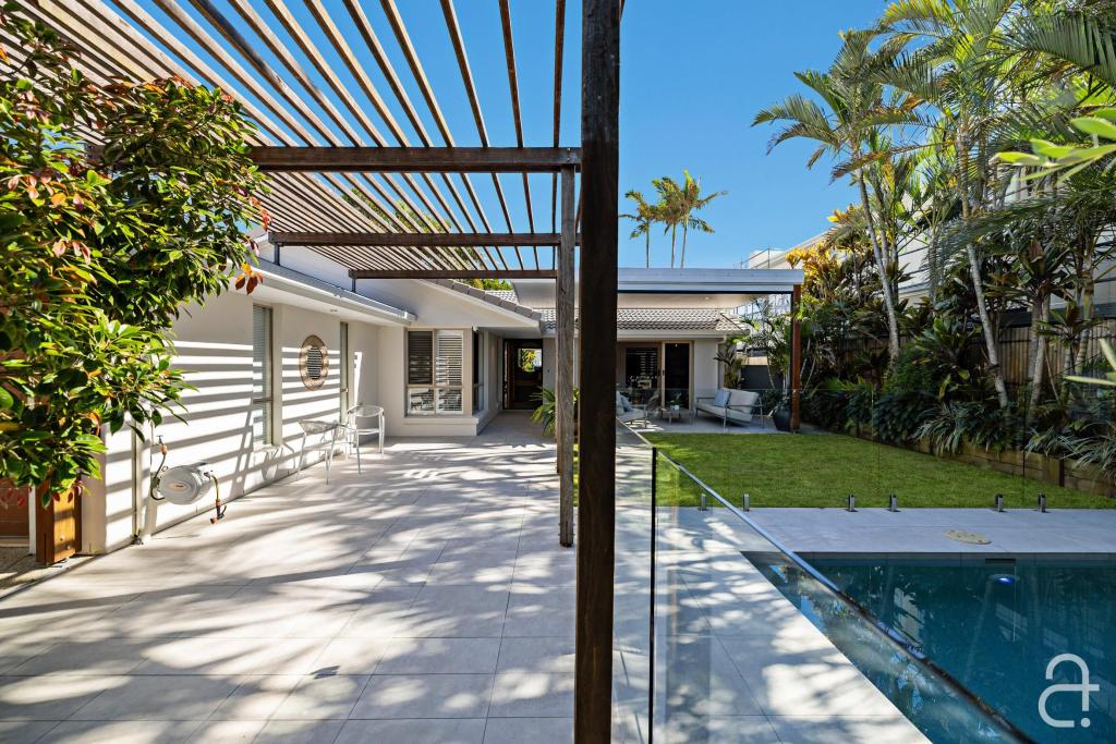 184 Oceanic Dr, Warana, QLD 4575
