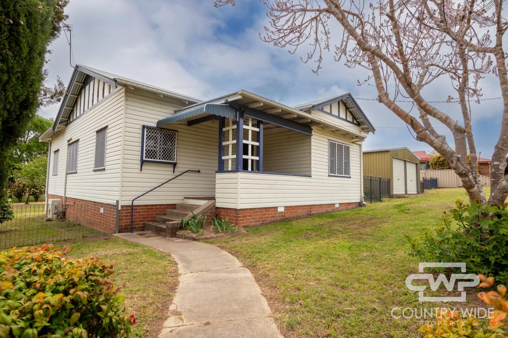 211 Logan St, Tenterfield, NSW 2372