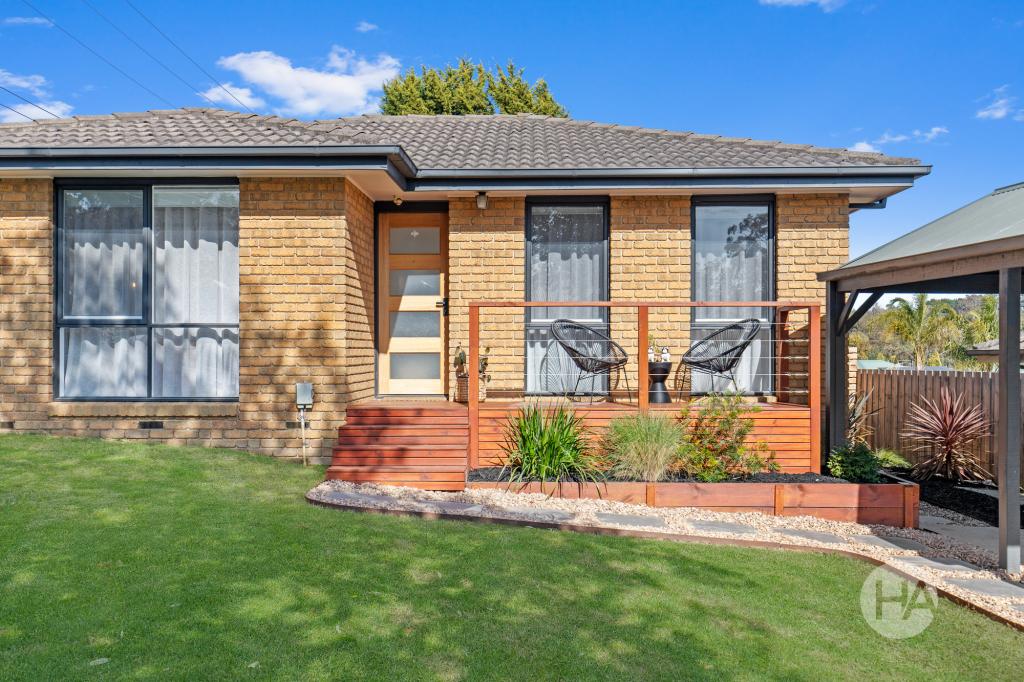 2 Jarman Dr, Langwarrin, VIC 3910