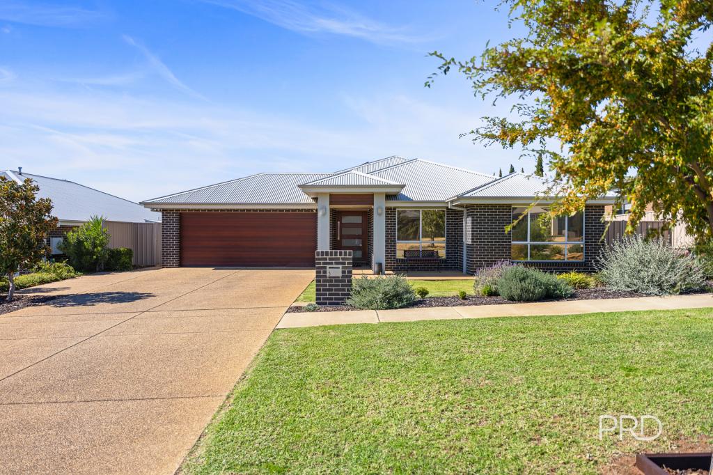 3 Whitten Ave, Boorooma, NSW 2650