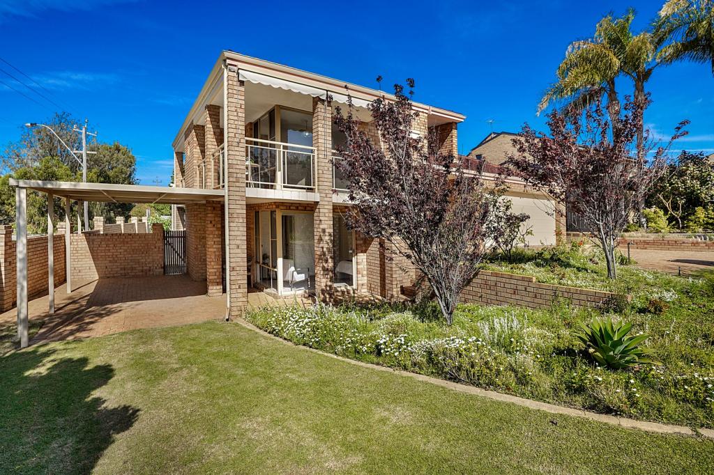 5 Holbrook Gdns, Carine, WA 6020