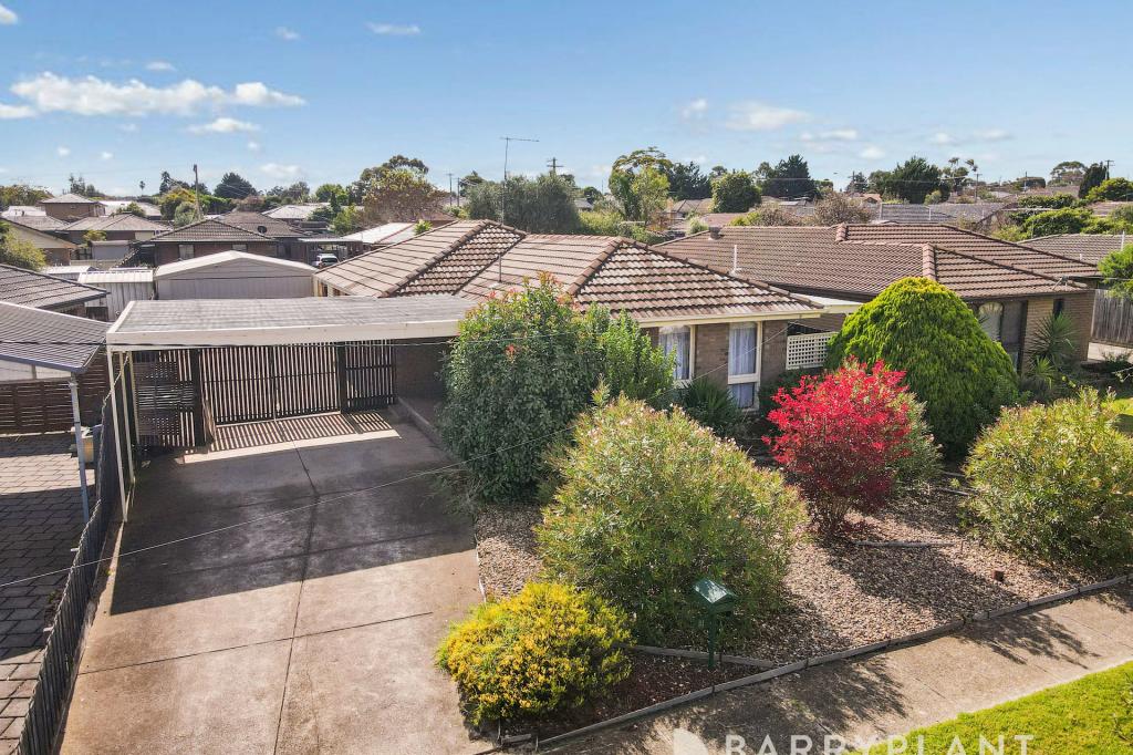 9 Vista Dr, Melton, VIC 3337