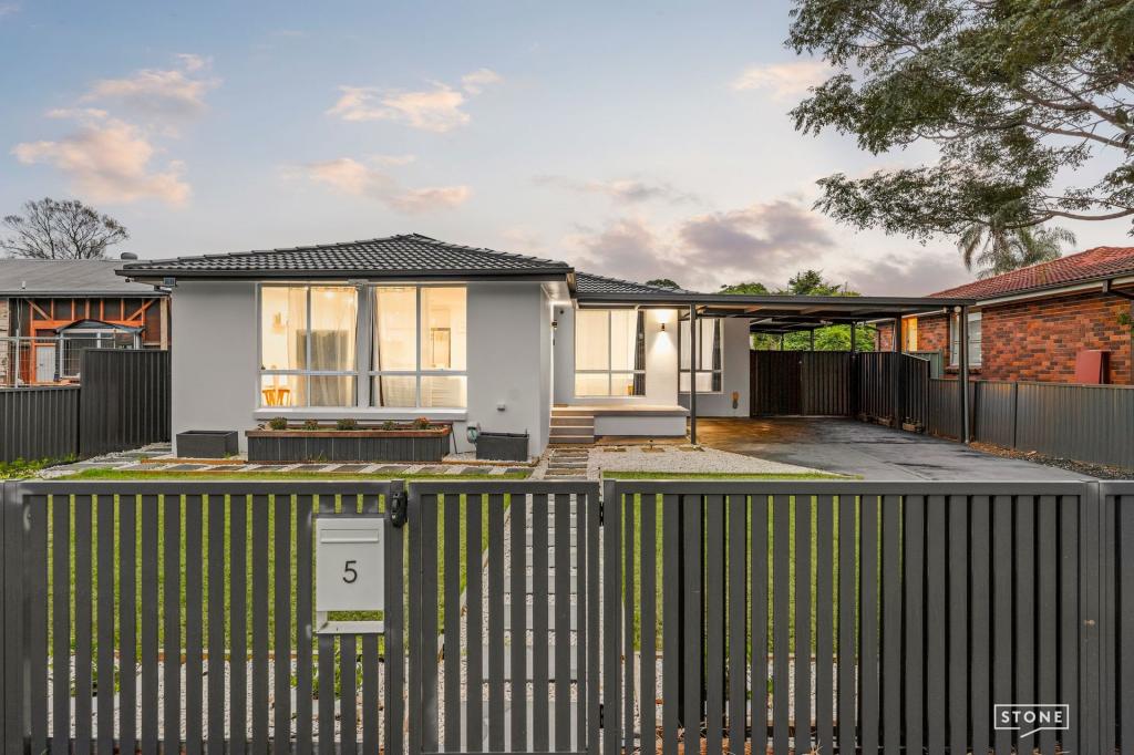 5 Brier Cres, Quakers Hill, NSW 2763