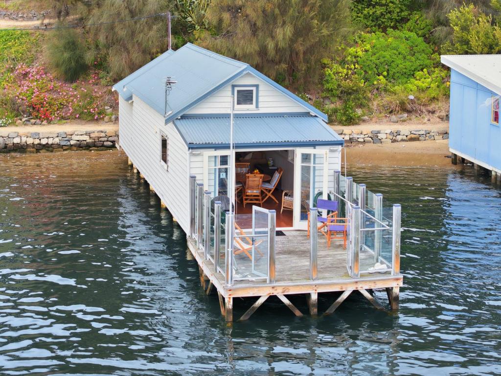Boatshed 3 Queens Walk, Cornelian Bay, New Town, TAS 7008