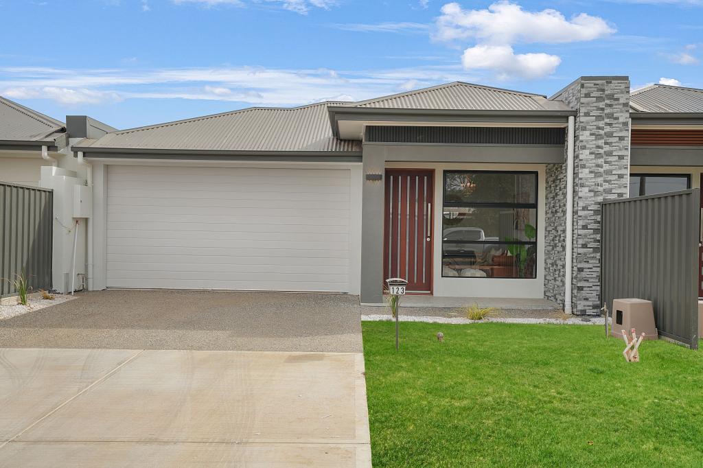 123 Brandis Rd, Munno Para West, SA 5115