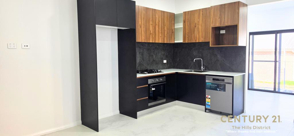 29A PRESTON ST, CLAYMORE, NSW 2559