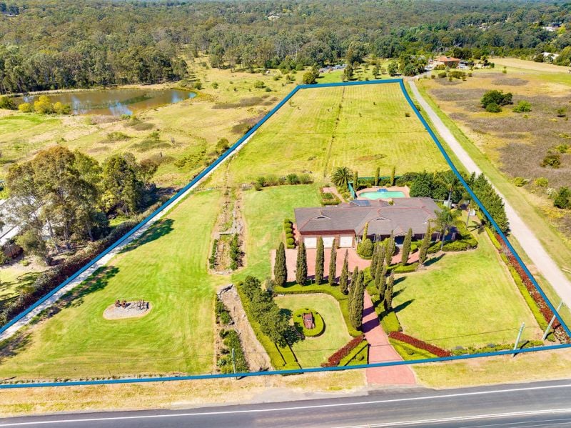 115 Eagleview Rd, Minto, NSW 2566