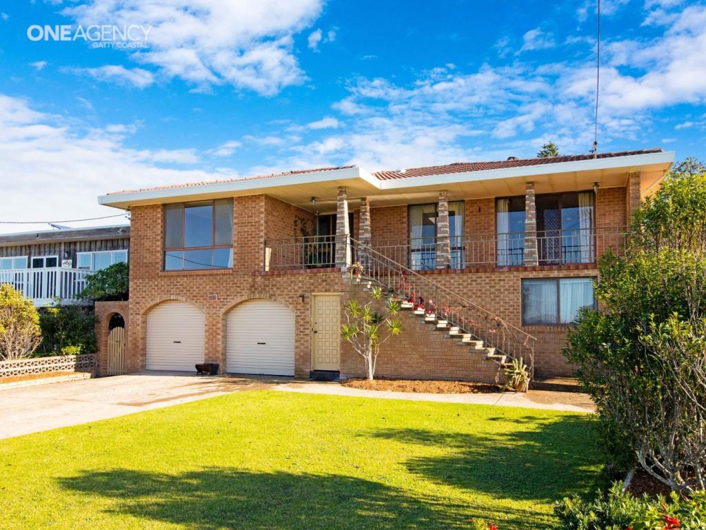 25 Salmon St, Tuross Head, NSW 2537
