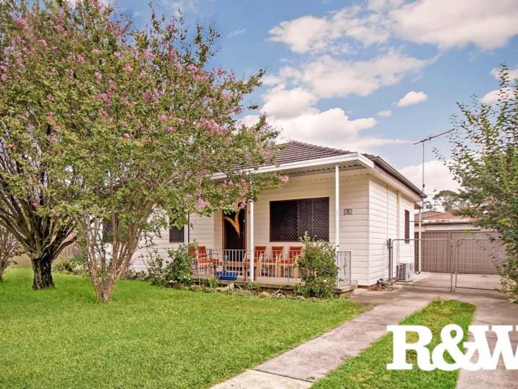 1 Catherine Cres, Rooty Hill, NSW 2766